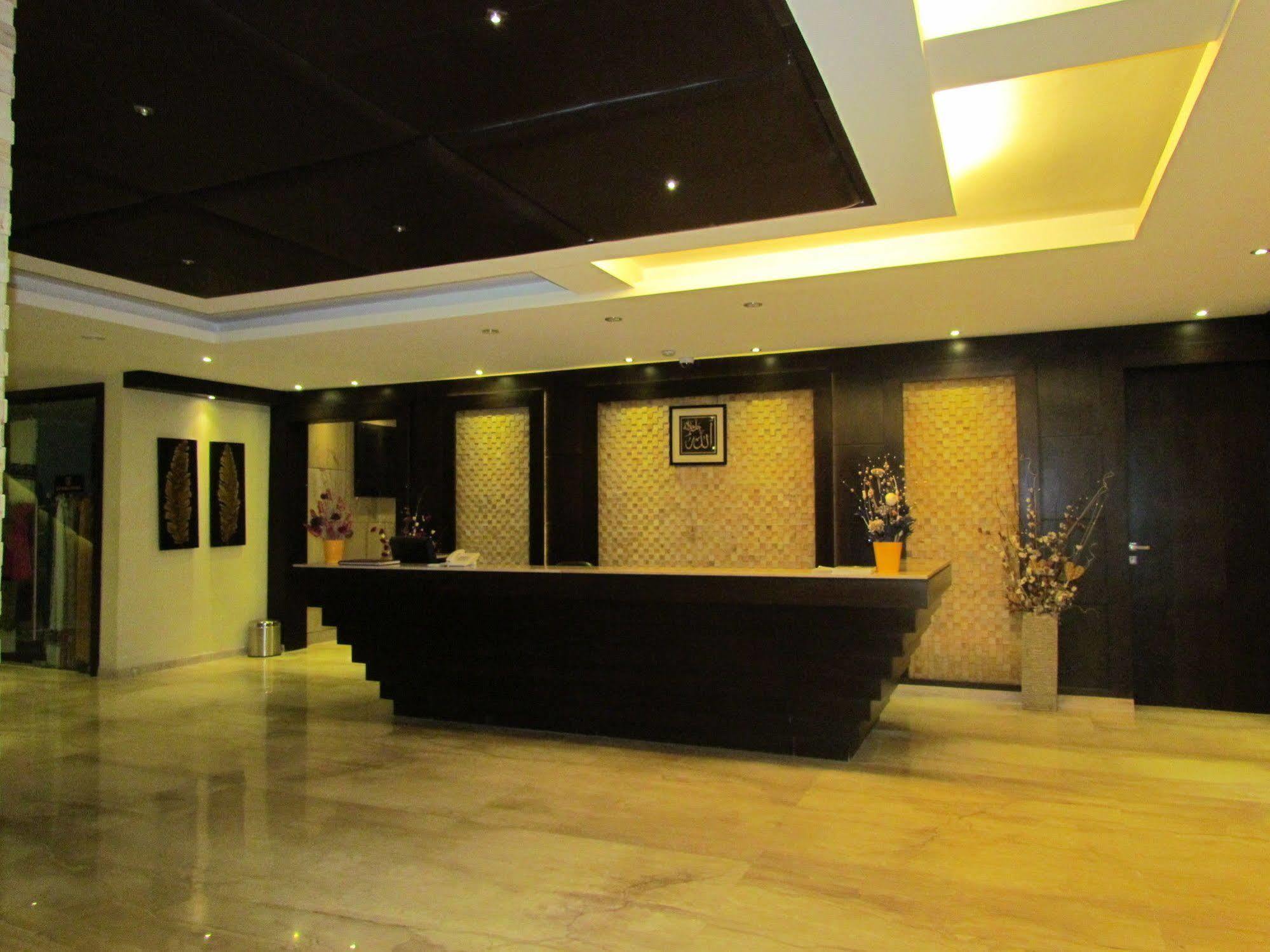 Hotel Pine Spring Wazir Bagh Srīnagar Exterior foto